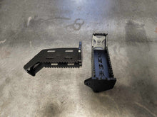 Load image into Gallery viewer, YAMAHA 4-ZINGER FOOT PEGS