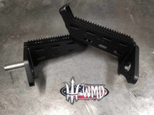 Load image into Gallery viewer, YAMAHA TRI Z 250 FOOT PEGS
