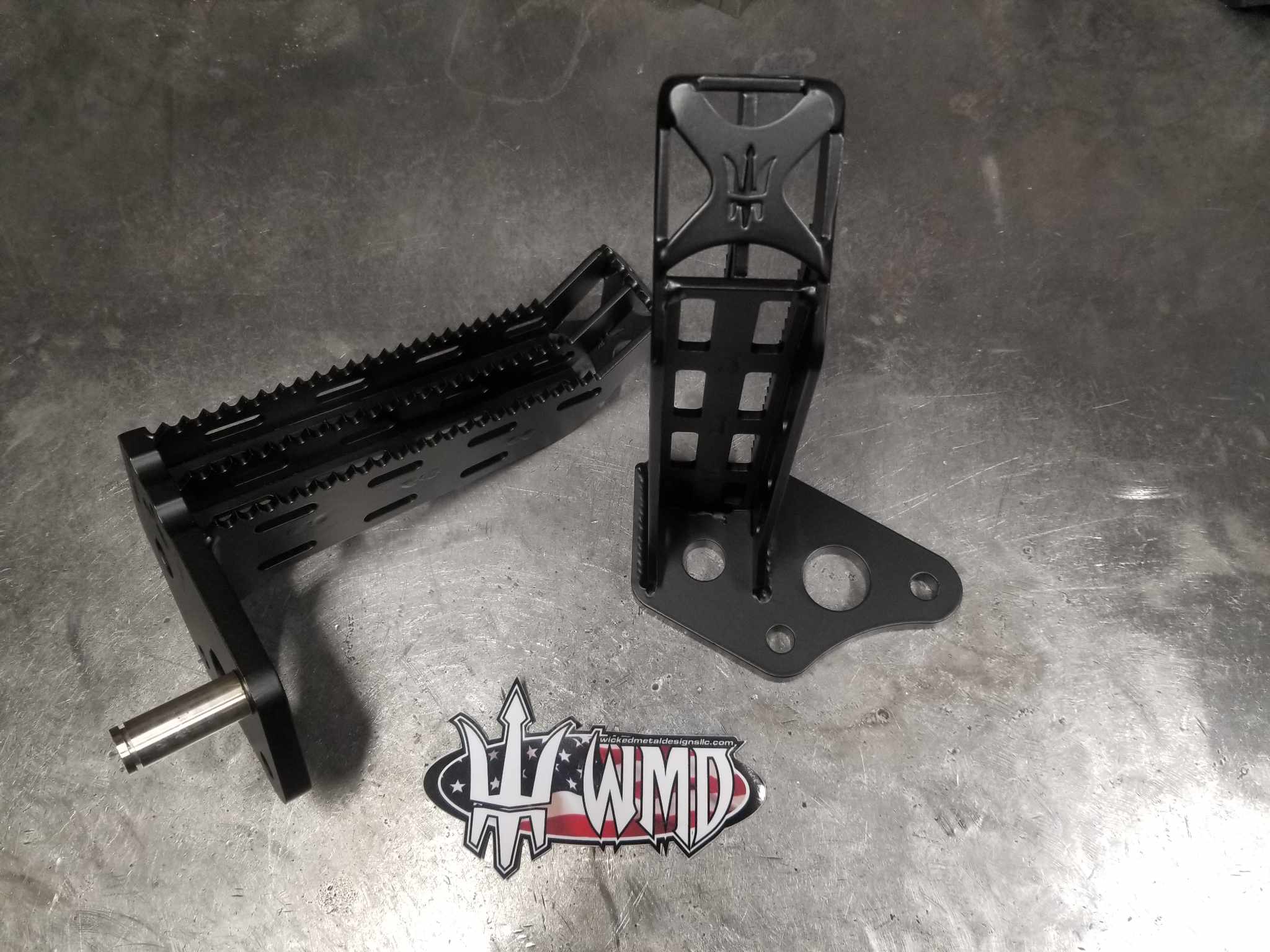 TRiNiDAD×FOOT VBS TYPE2 YAMAHA TRI Z 250 FOOT PEGS – WickedMetalDesignsLLC